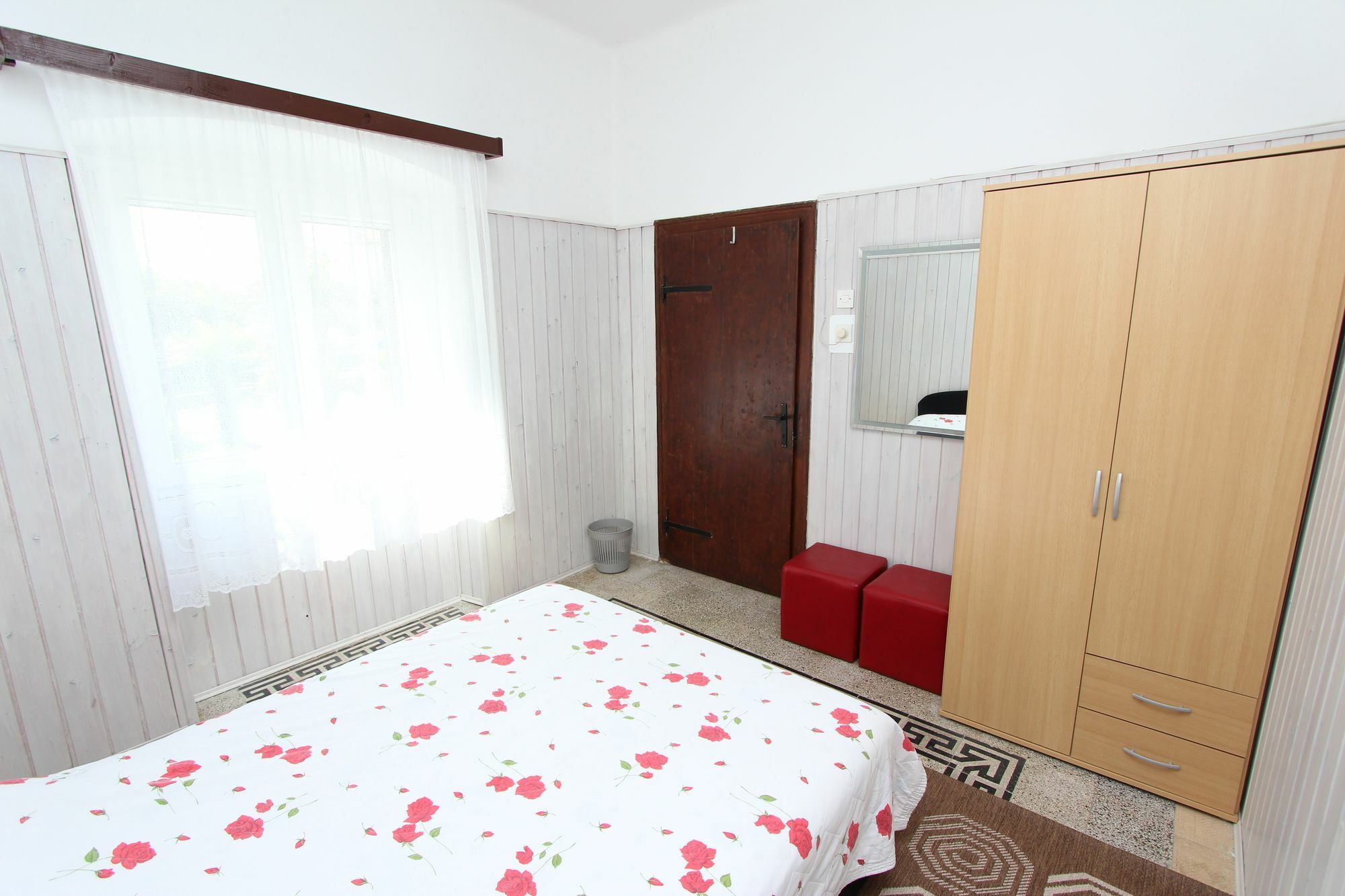 Rosanna Apartma *